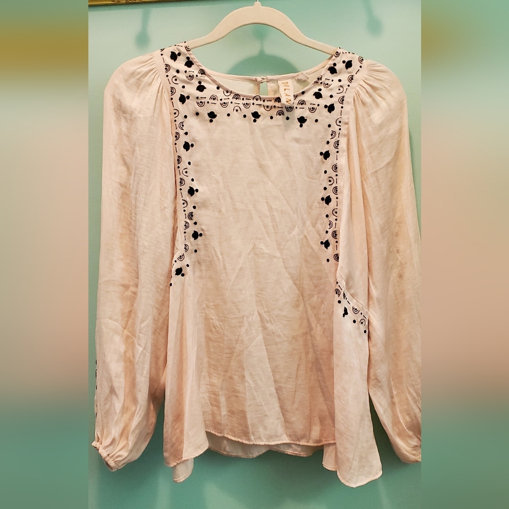 Dolan Delicate Blouse with Black Detailing